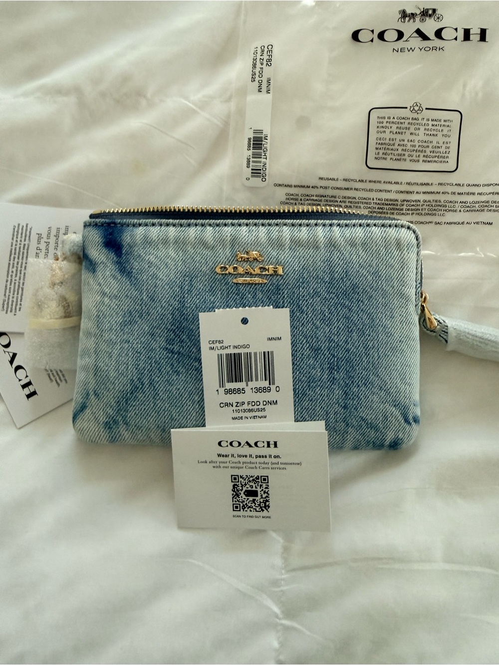 Coach Outlet Corner Zip Wristlet In Loved Denim With Charms - Picture 4 of 6